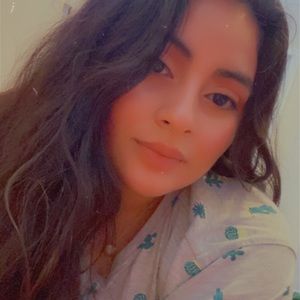 Meet your Posher, Iris